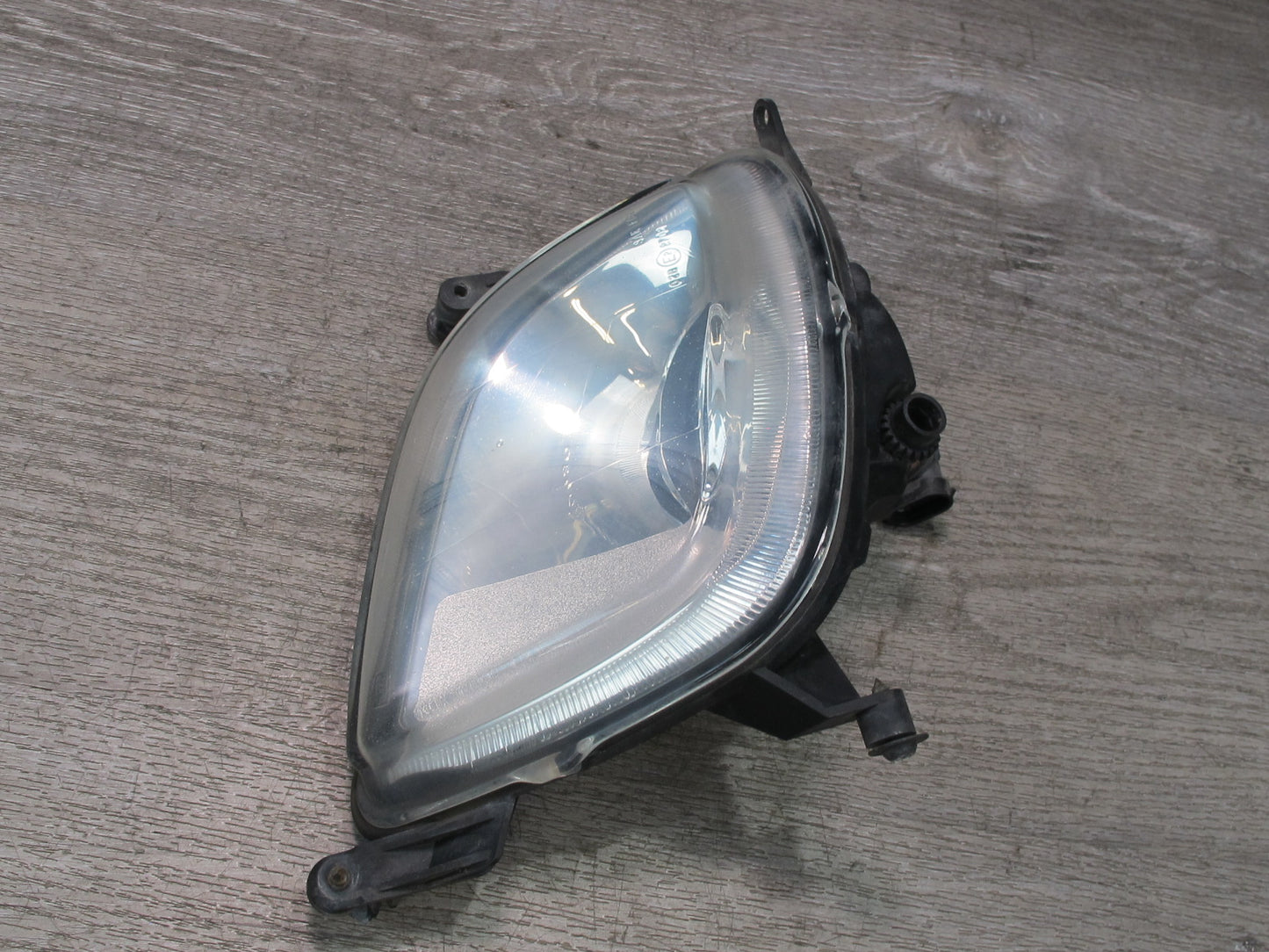 2003-2006 Porsche Cayenne 955 Front Left Fog Light Lamp 7L5941699A