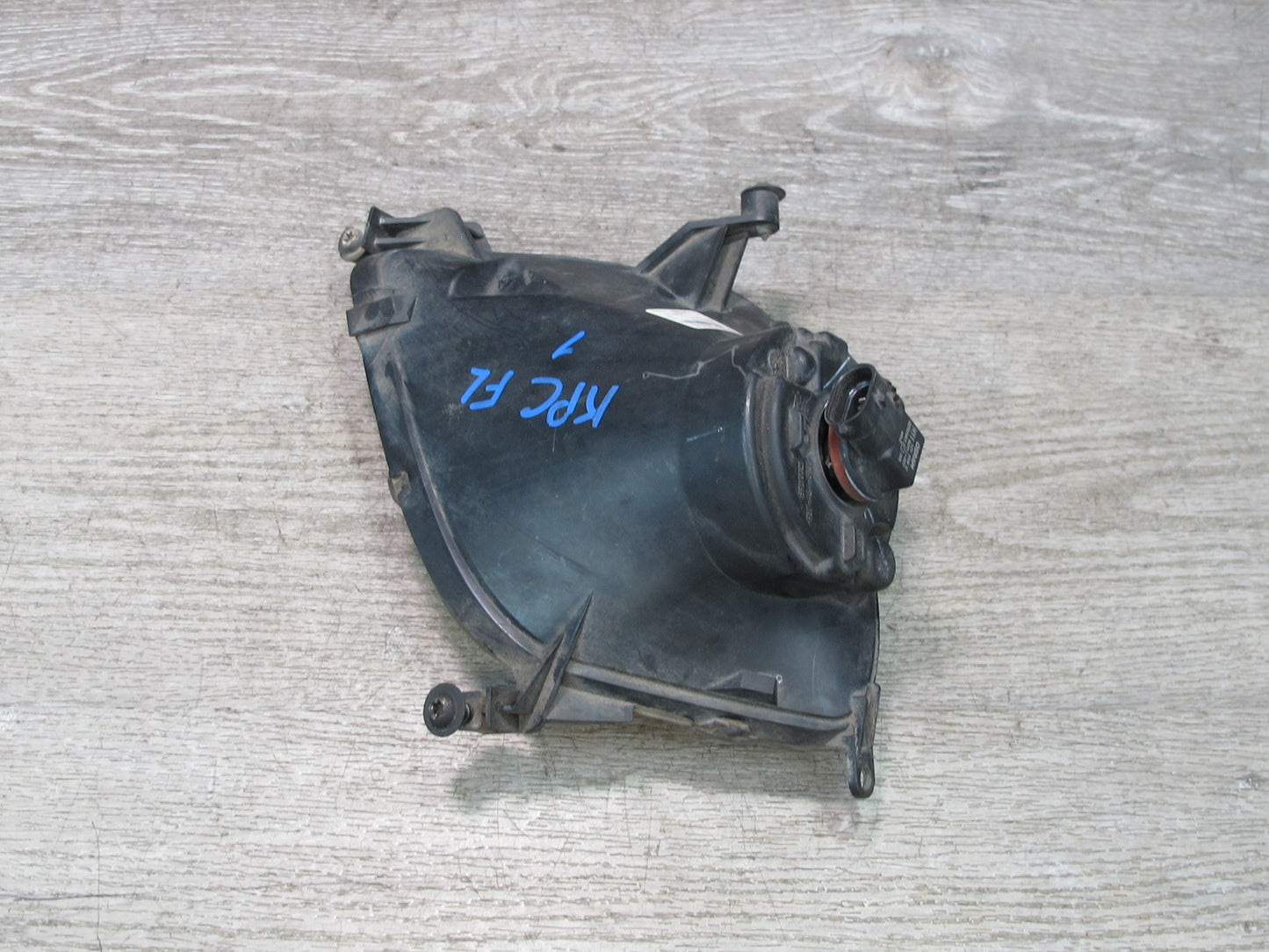 2003-2006 Porsche Cayenne 955 Front Left Fog Light Lamp 7L5941699A