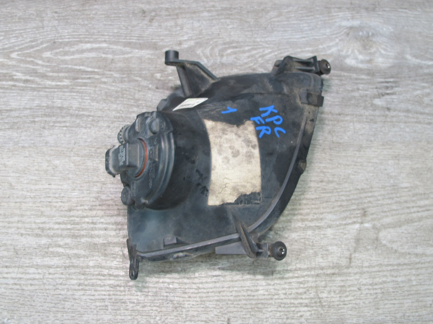2003-2006 Porsche Cayenne 955 Front Right Fog Light Lamp 7L5941700A