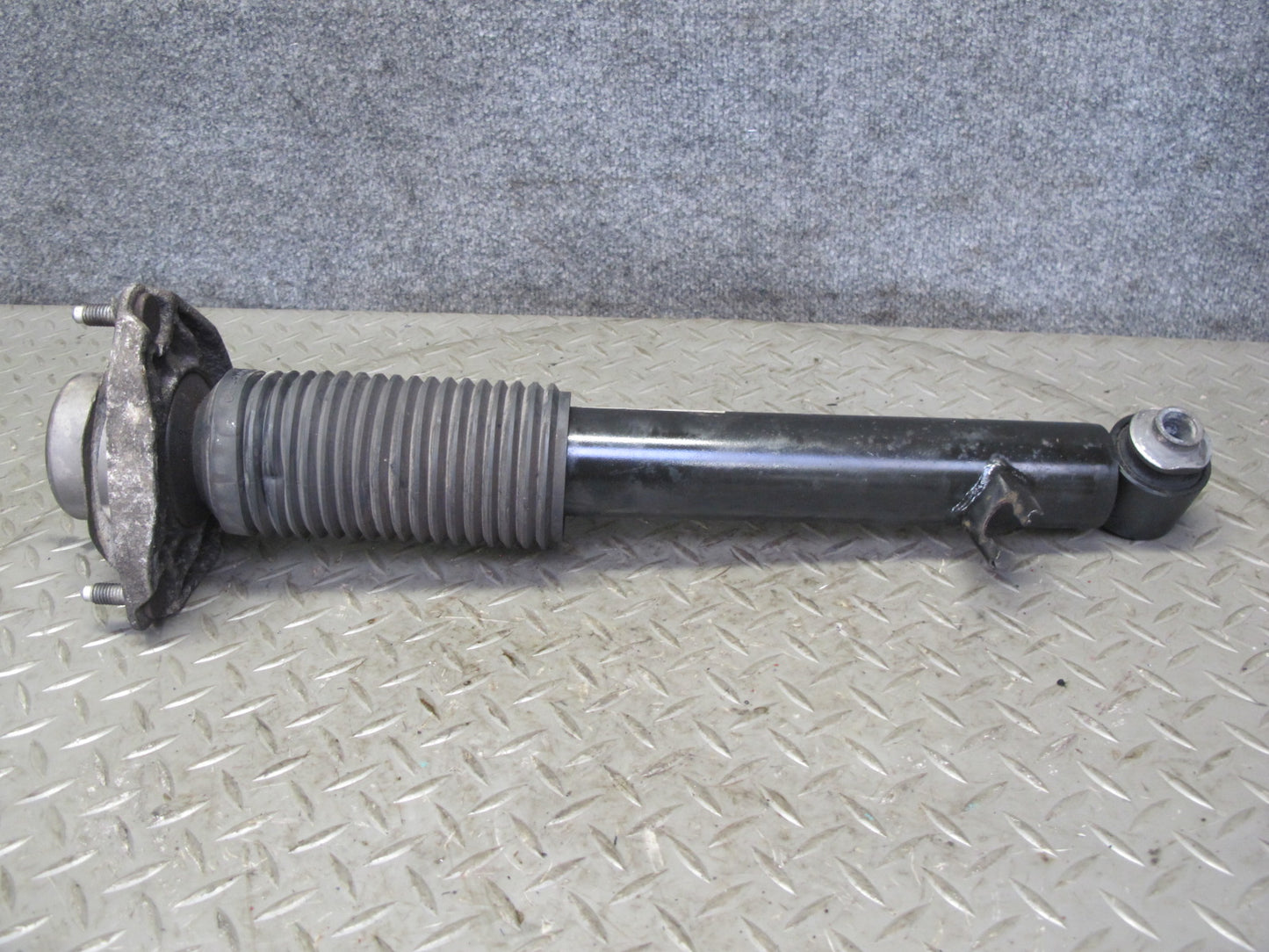 2014-2018 BMW F15 X5 AWD Rear Left & Right Strut Shock Absorber Set of 2