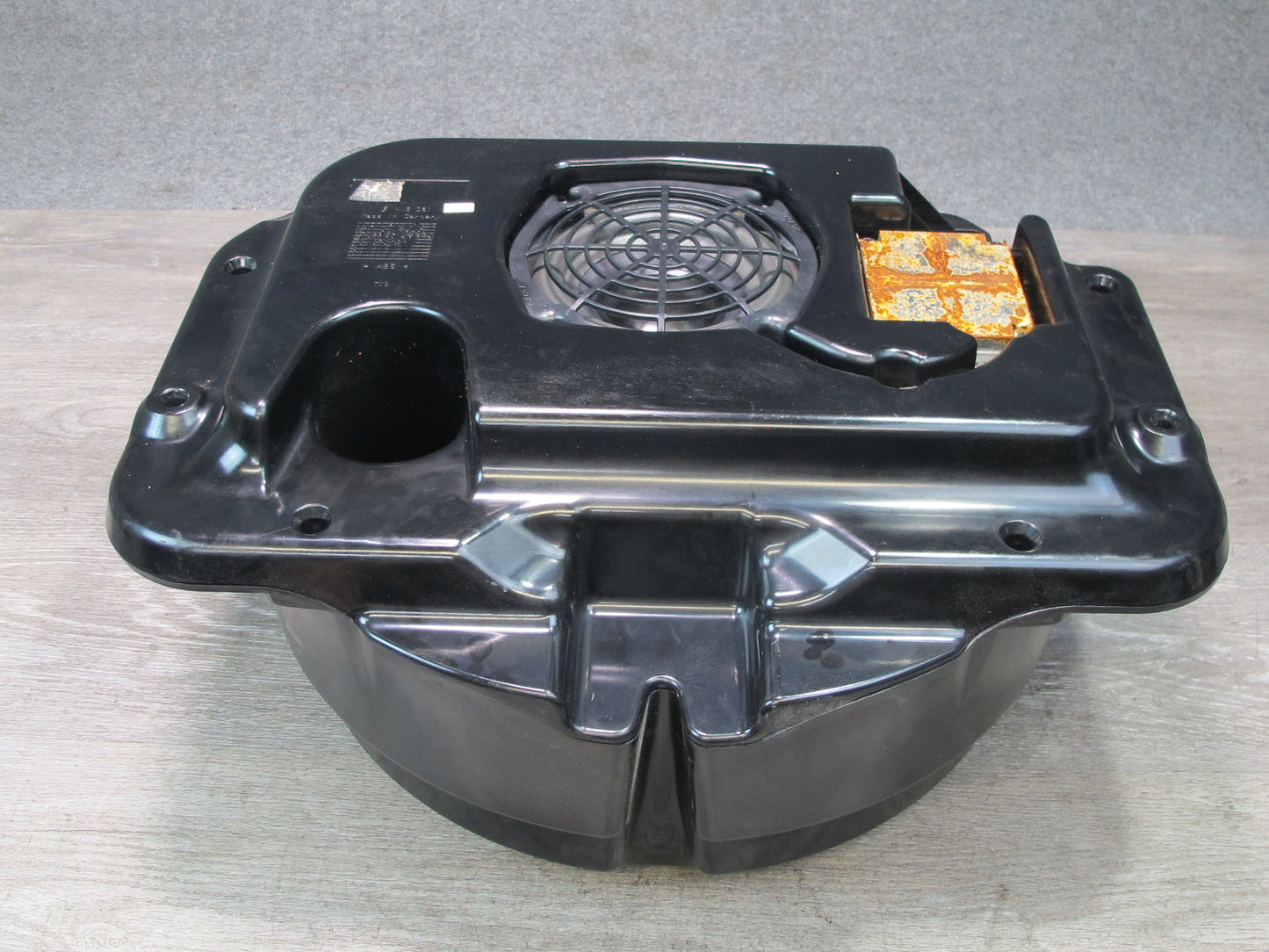 2003-2010 Porsche Cayenne 957 Rear Bose Subwoofer Speaker 7L5035403