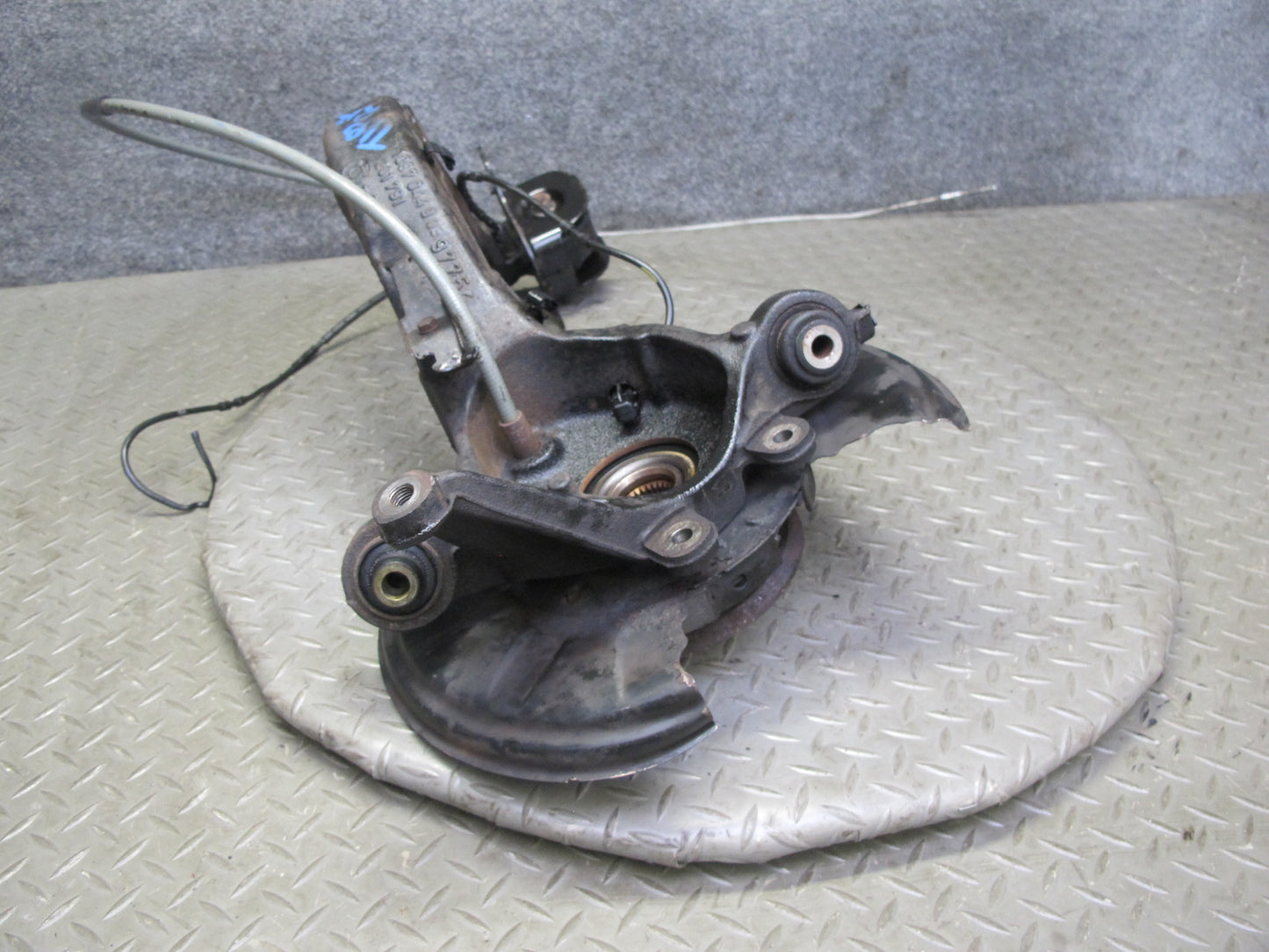 01-06 BMW E46 330i 330Ci RWD Rear Right Knuckle Wheel Hub Trailing Arm 123K OEM