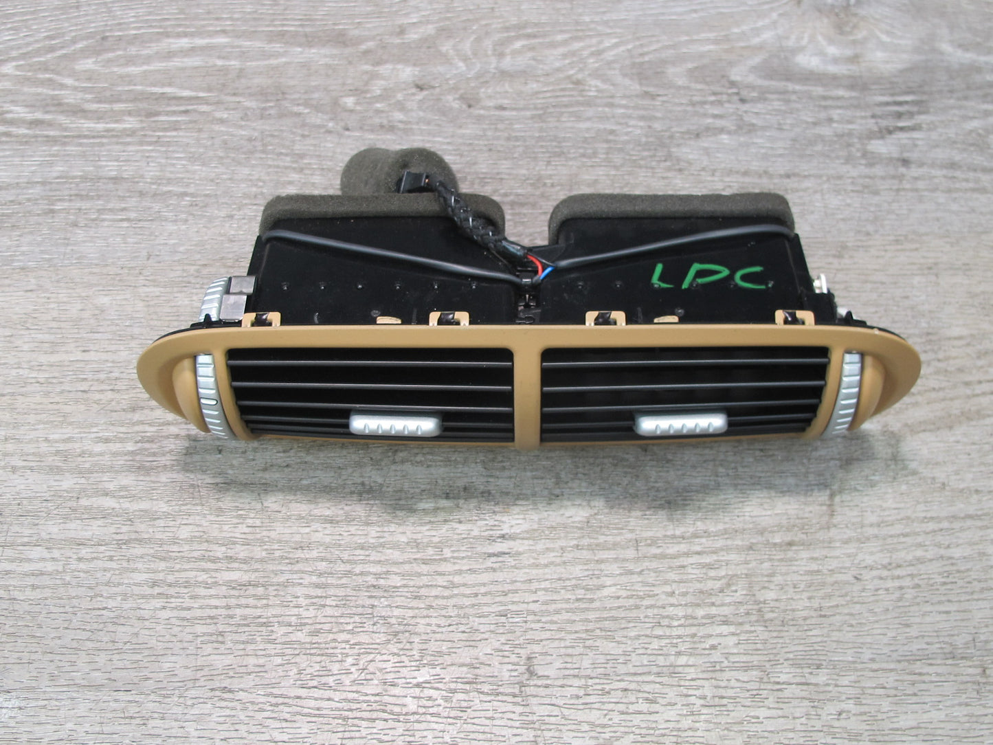 2003-2010 Porsche Cayenne 955 Dash Front Center A/C Air Vent Grille 7L5819727B
