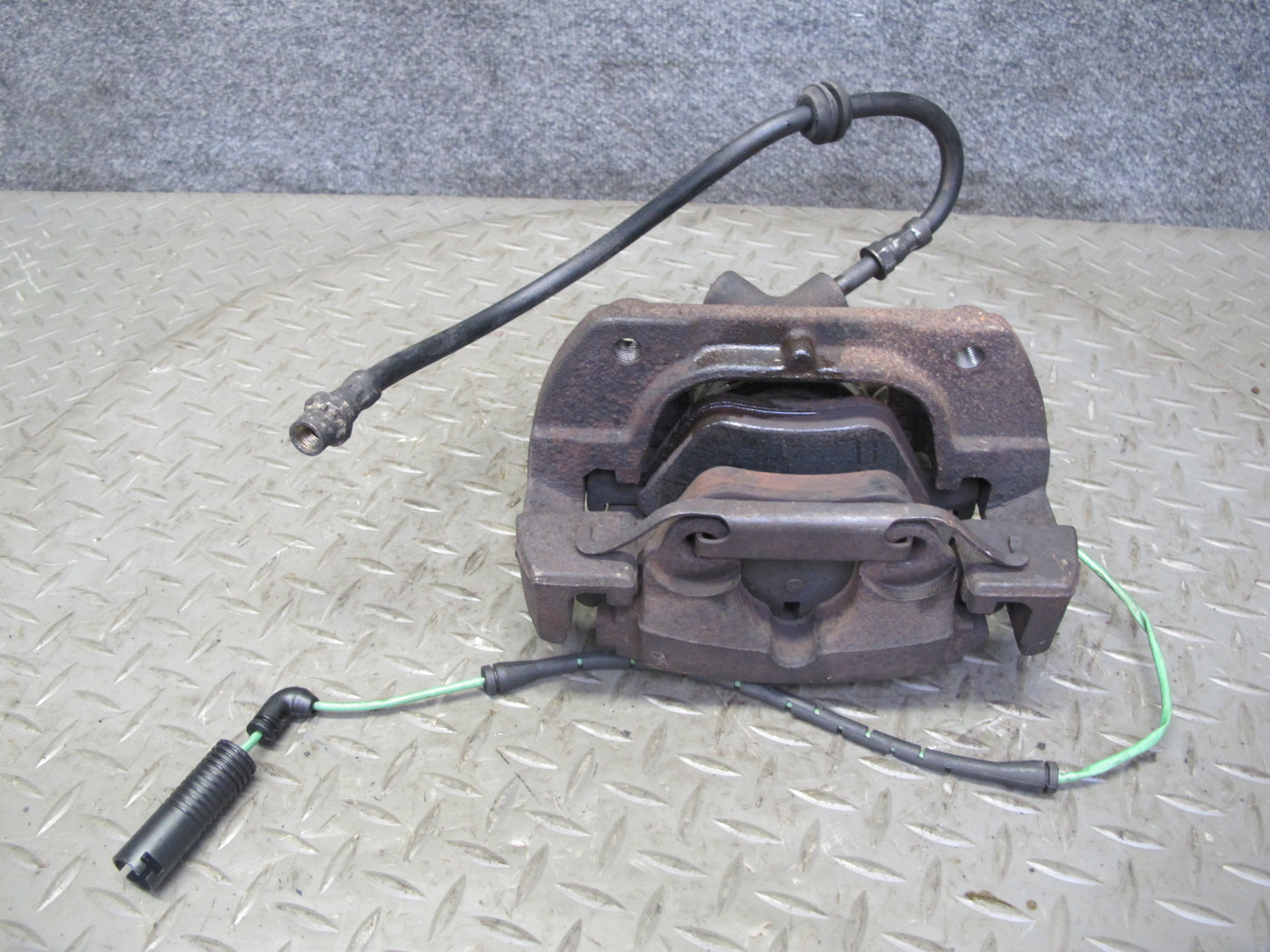 01-06 BMW E46 330i 330Ci RWD Set of 2 Front Left & Right Brake Caliper 123K OEM