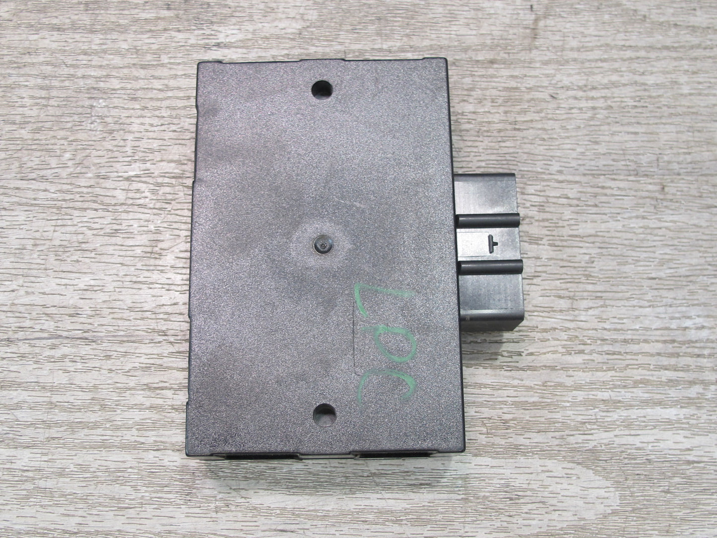 2008-2010 Porsche Cayenne 957 Rear Hatch Tailgate Trunk Control  Module