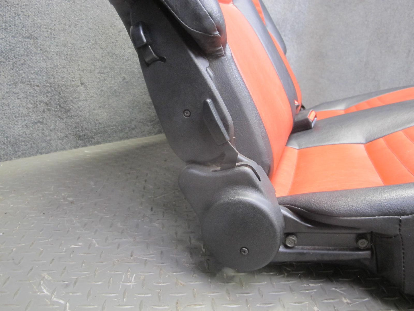 99-01 Isuzu Vehicross Front & Rear Recaro Sport Leather Seat Set Black & RED OEM