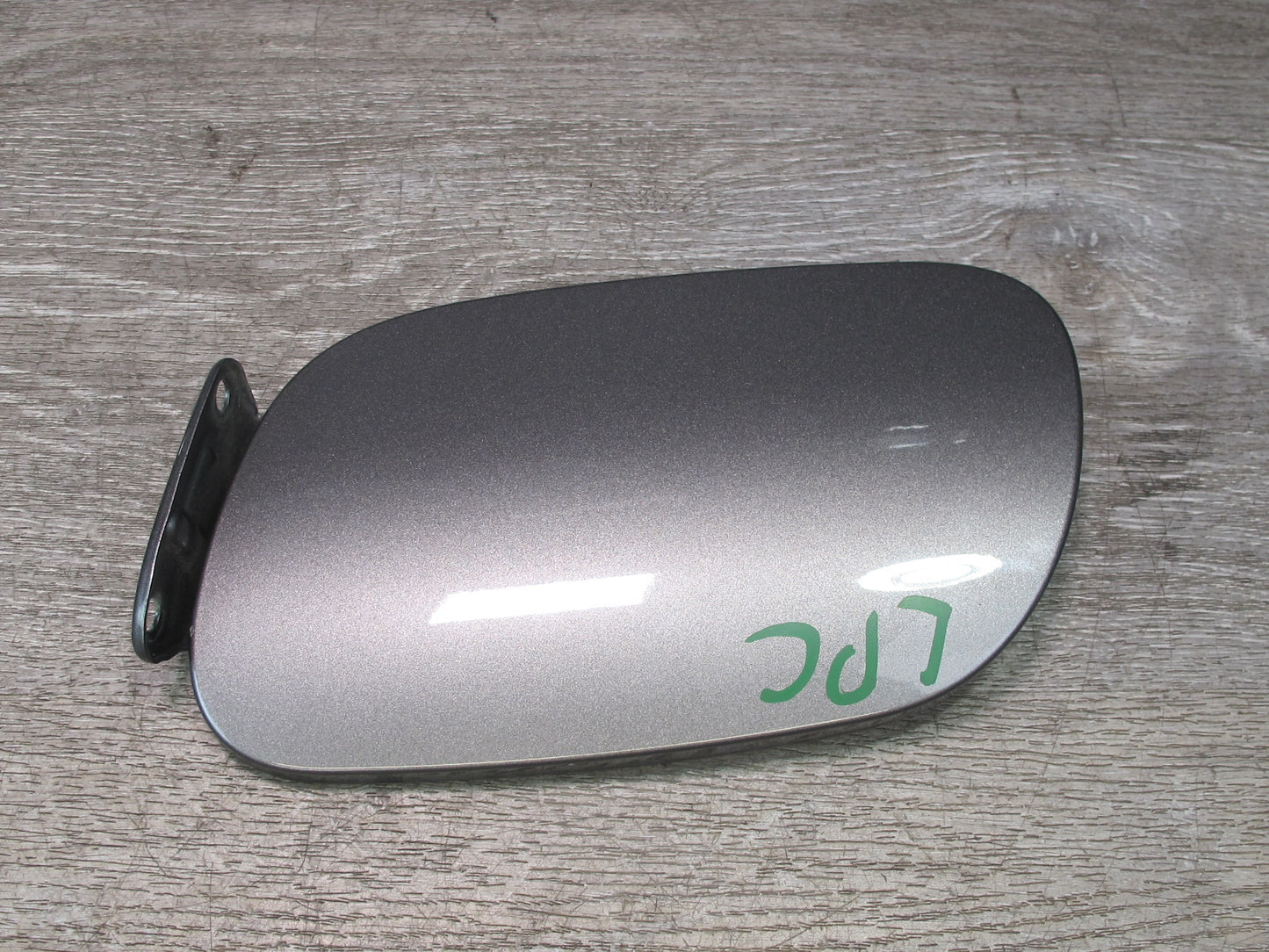 2008-2010 Porsche Cayenne 957 Fuel Tank Filler Door Lid Cover 7L5809905D