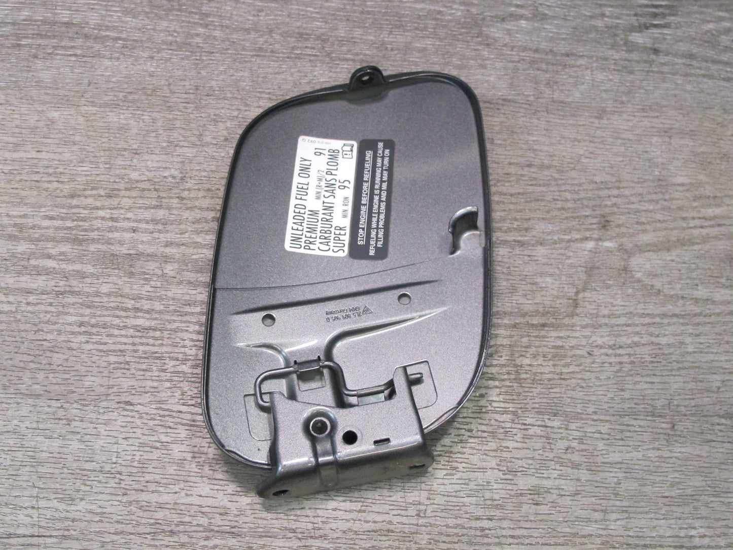 2008-2010 Porsche Cayenne 957 Fuel Tank Filler Door Lid Cover 7L5809905D