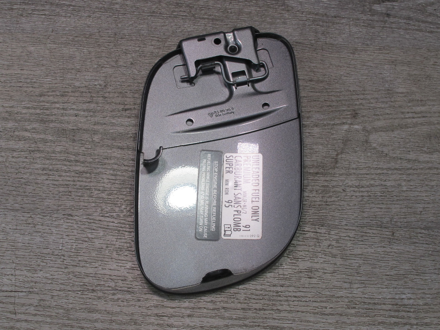 2008-2010 Porsche Cayenne 957 Fuel Tank Filler Door Lid Cover 7L5809905D