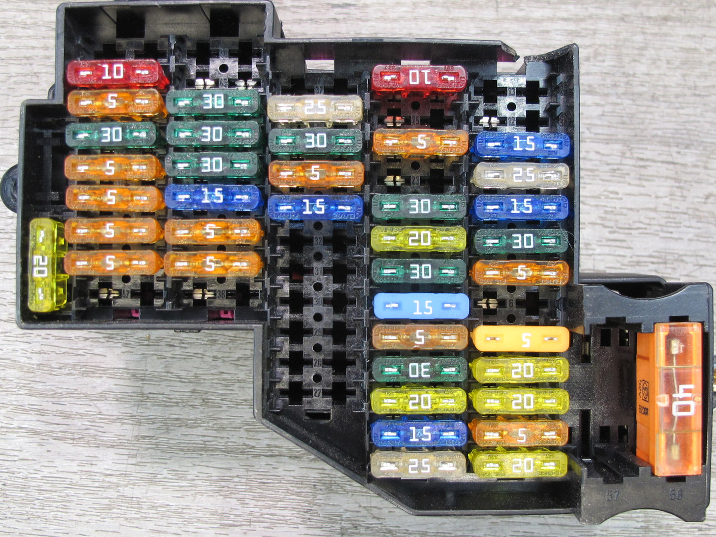 2008-2010 Porsche Cayenne 957 Dash Cabin Left Fuse Relay Box Module