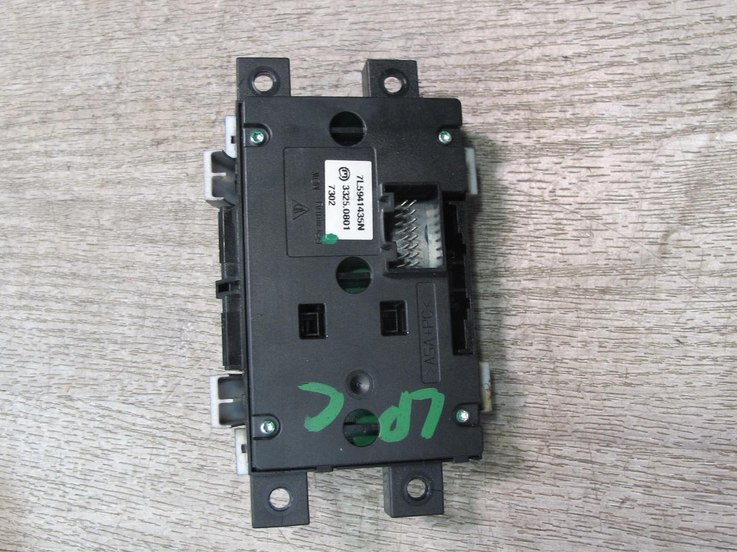 2008-2010 Porsche Cayenne 957 Self Leveling Suspension Control  Switch