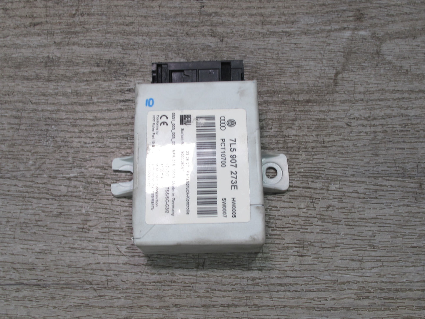 2008-2010 Porsche Cayenne 957 TPMS Tire Pressure Monitor Control Module