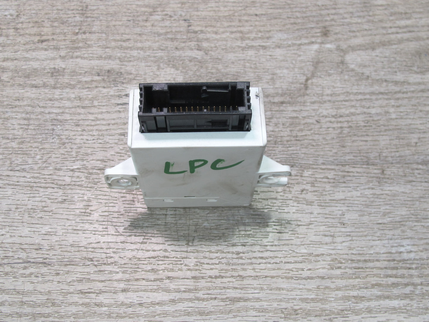 2008-2010 Porsche Cayenne 957 TPMS Tire Pressure Monitor Control Module