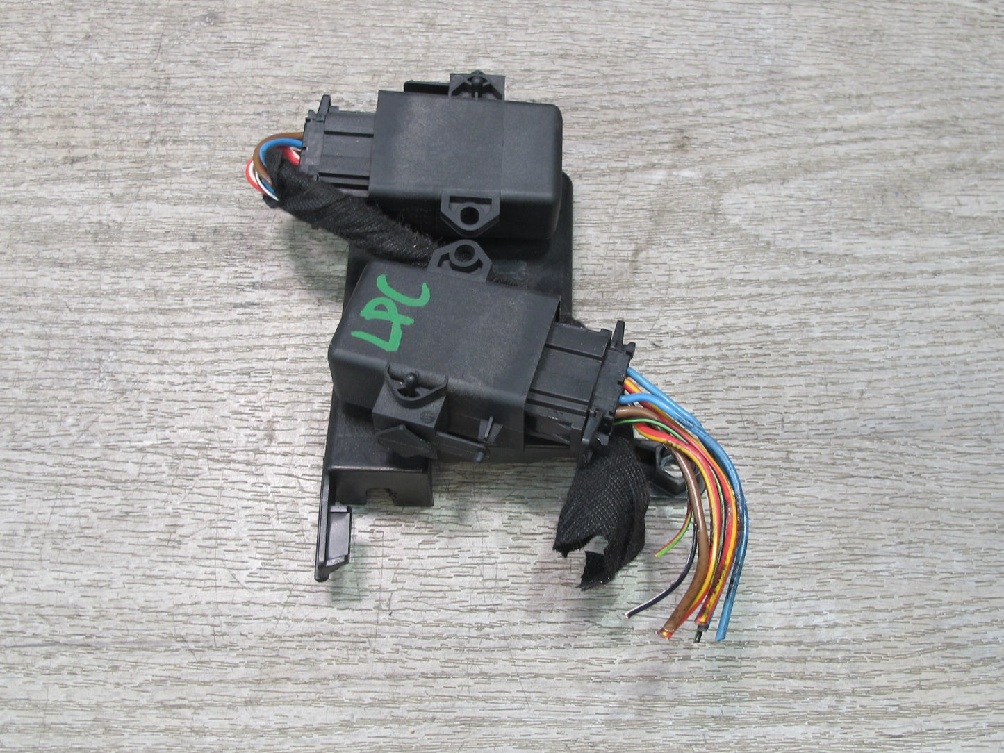 2003-2010 Porsche Cayenne 957 Heated Seat Control Module Set