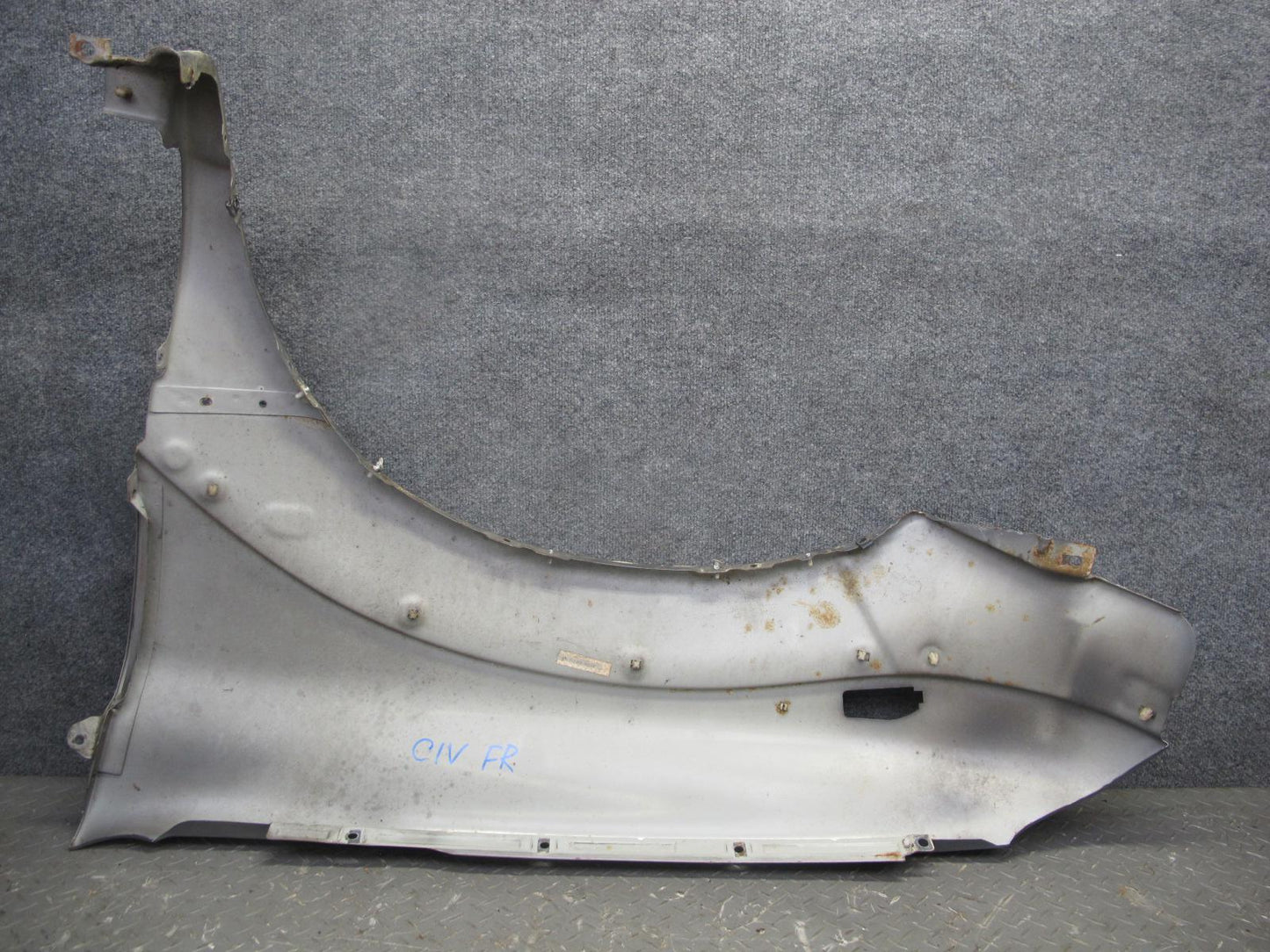 99-01 Isuzu Vehicross Front Right Fender Shell Panel Kaiser Silver Metallic OEM