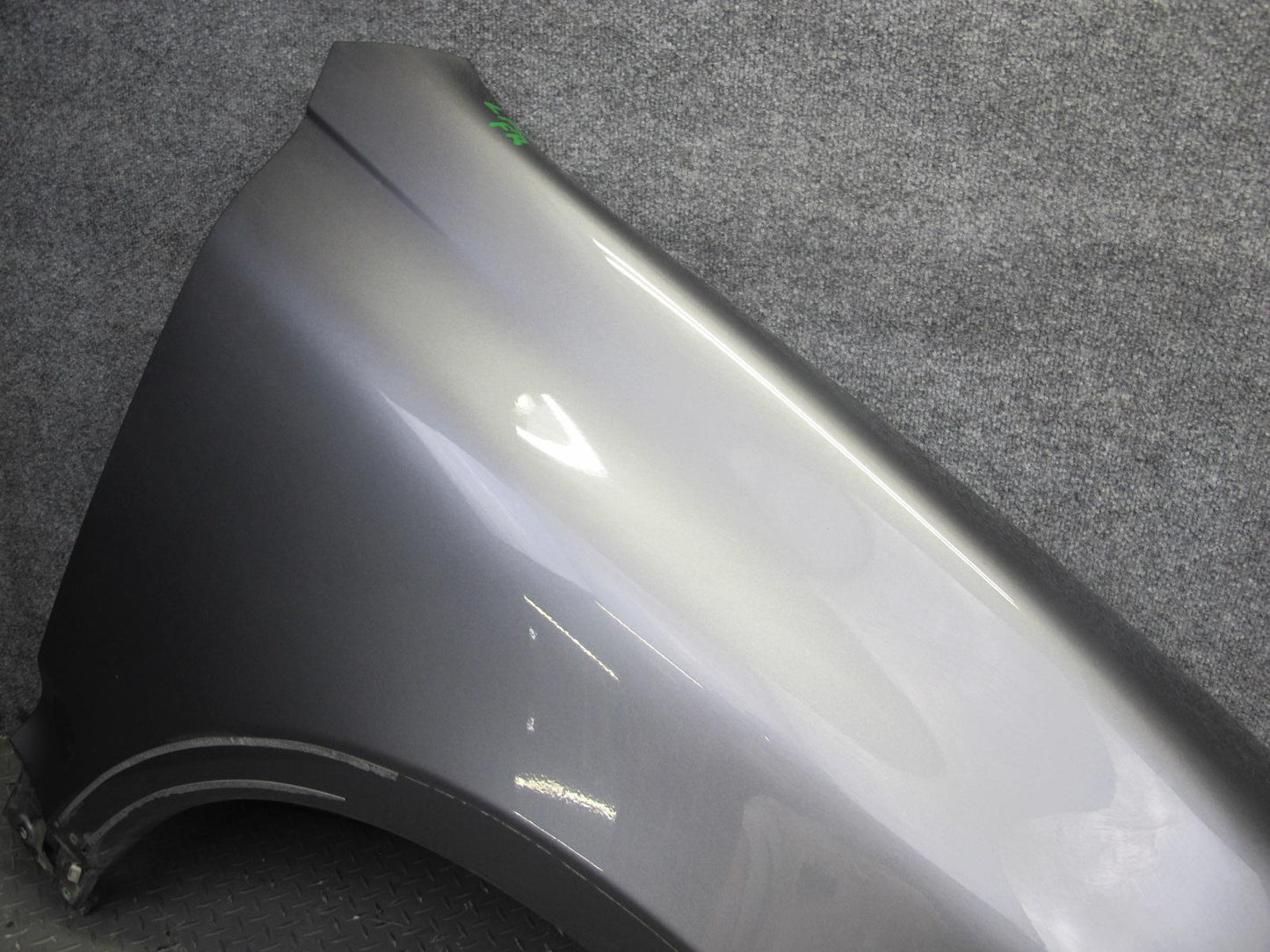 2008-2010 Porsche Cayenne 957 Front Right Fender Shell Cover Panel