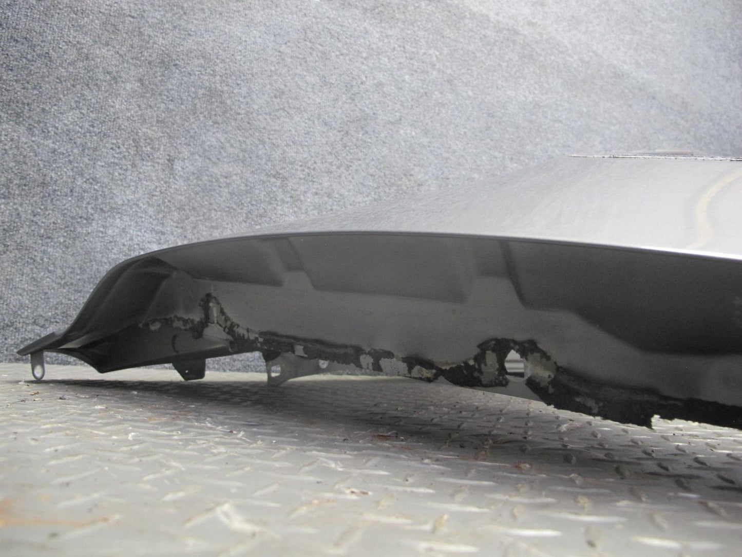 2008-2010 Porsche Cayenne 957 Front Right Fender Shell Cover Panel
