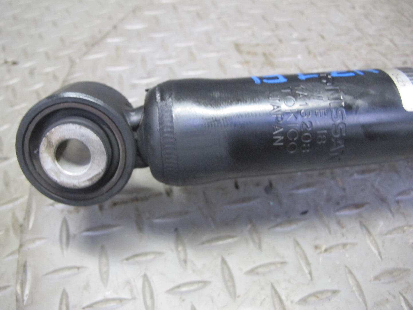 09-14 Nissan Z34 370Z Front Left & Right Suspension Strut Shock Absorber Set OEM