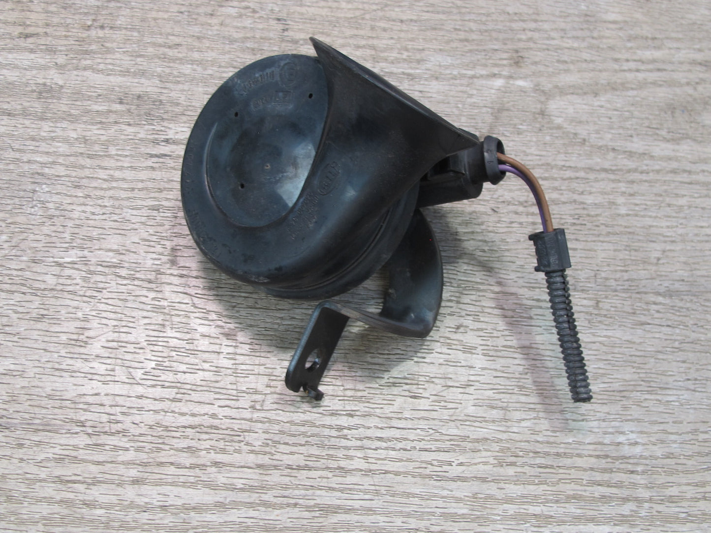 2008-2010 Porsche Cayenne 957 High & Low Tone Note Pitch Horn Signal Set