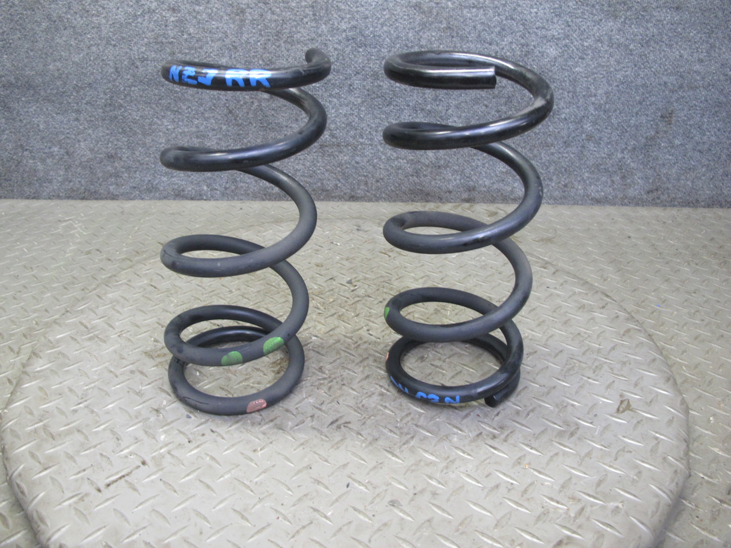 10-14 Nissan Z34 370Z Convertible Set of 2 Rear Suspension Coil Spring OEM