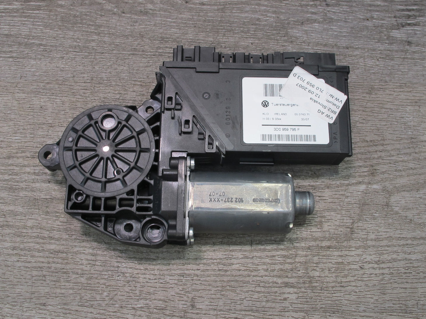 2008-2010 Porsche Cayenne 957 Rear Left Door Window Regulator Motor 3D0959795F
