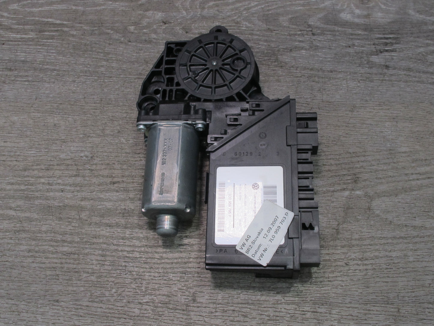 2008-2010 Porsche Cayenne 957 Rear Left Door Window Regulator Motor 3D0959795F