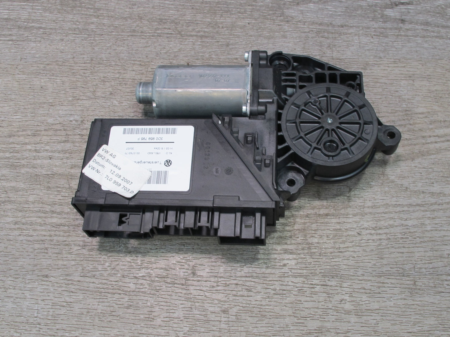 2008-2010 Porsche Cayenne 957 Rear Left Door Window Regulator Motor 3D0959795F