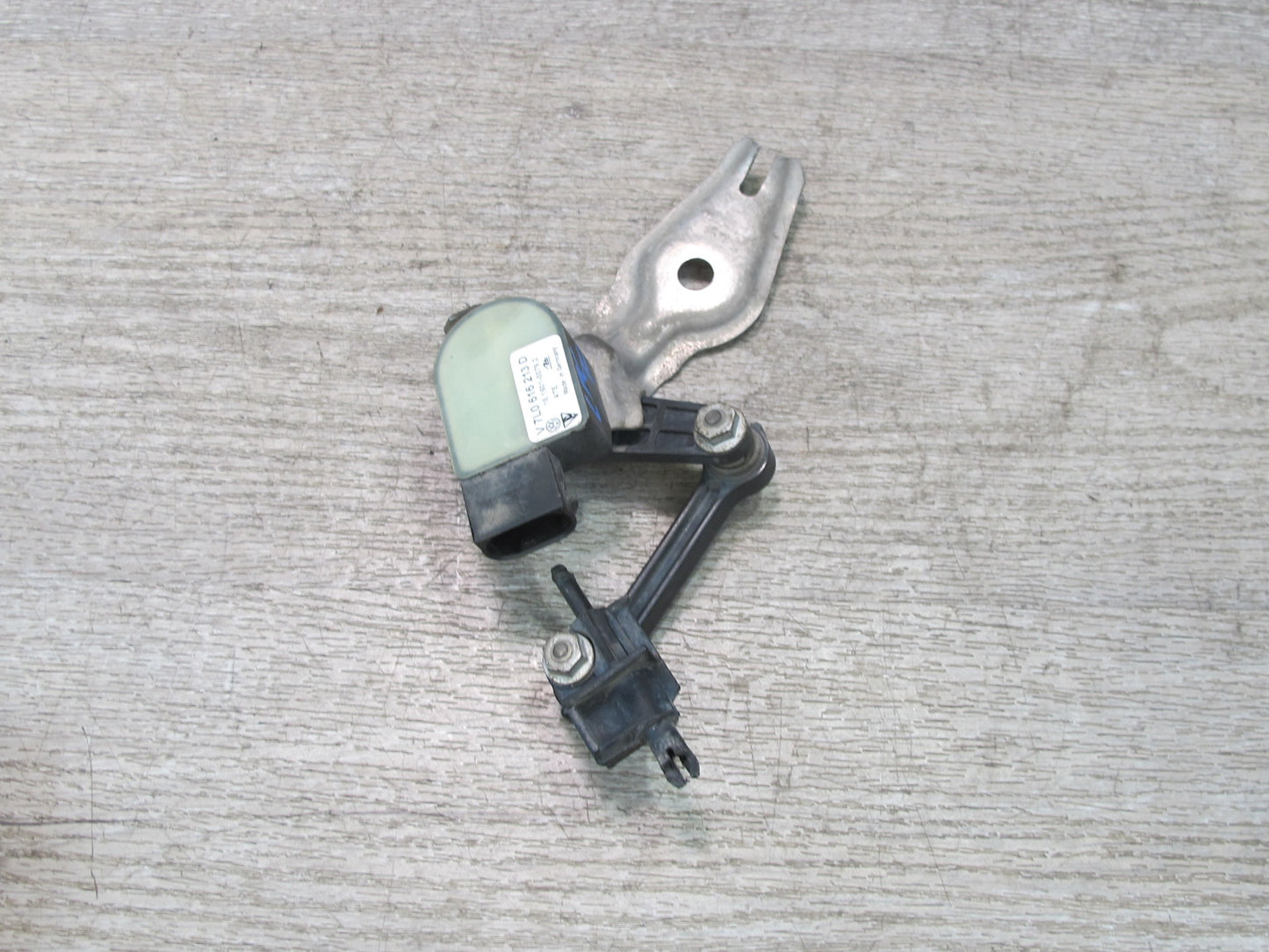 2008-2010 Porsche Cayenne 957 Front Left Suspension Height Level Sensor