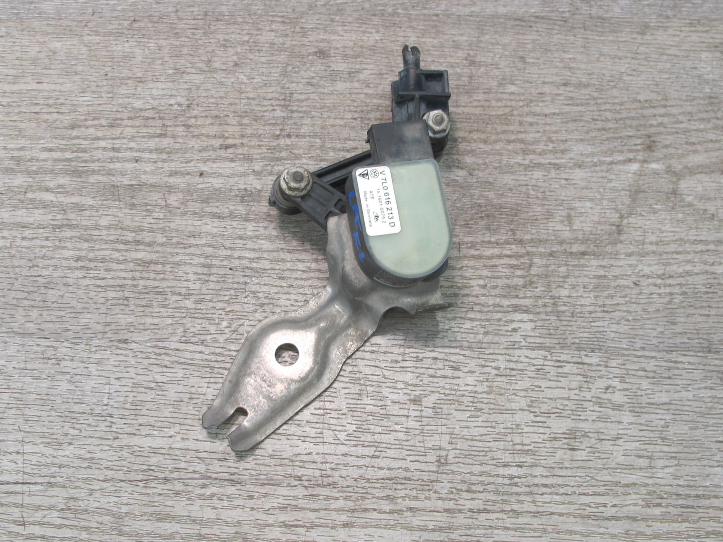 2008-2010 Porsche Cayenne 957 Front Left Suspension Height Level Sensor