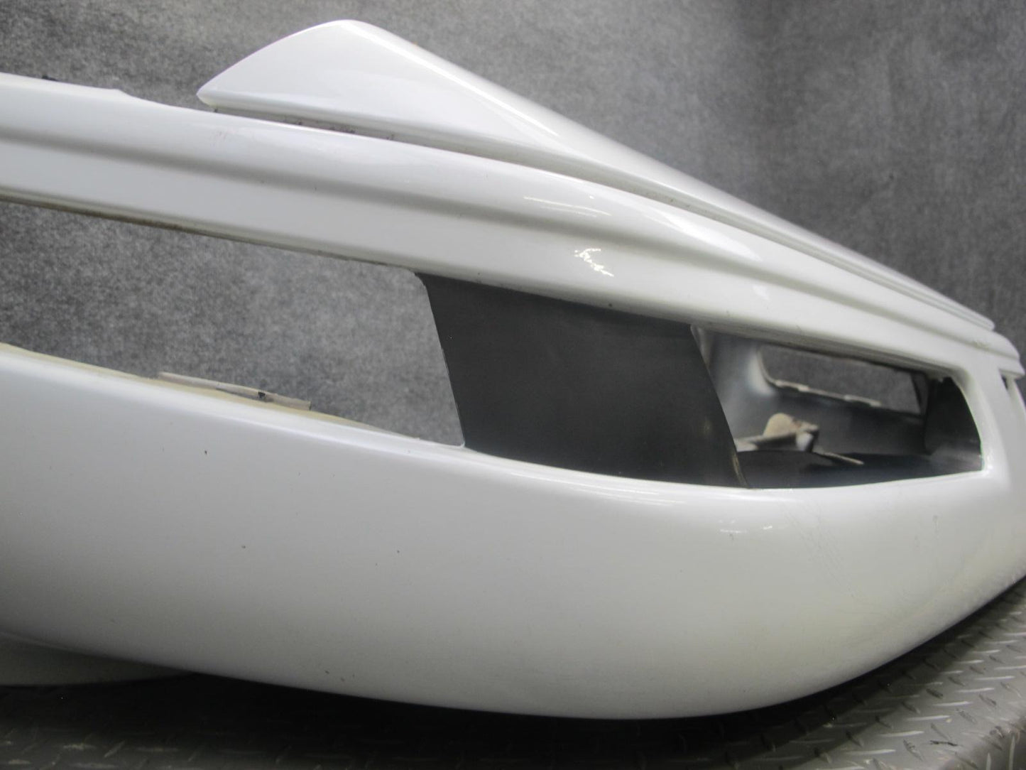 91-96 Chevrolet Corvette C4 Front Bumper Cover Artic White OEM