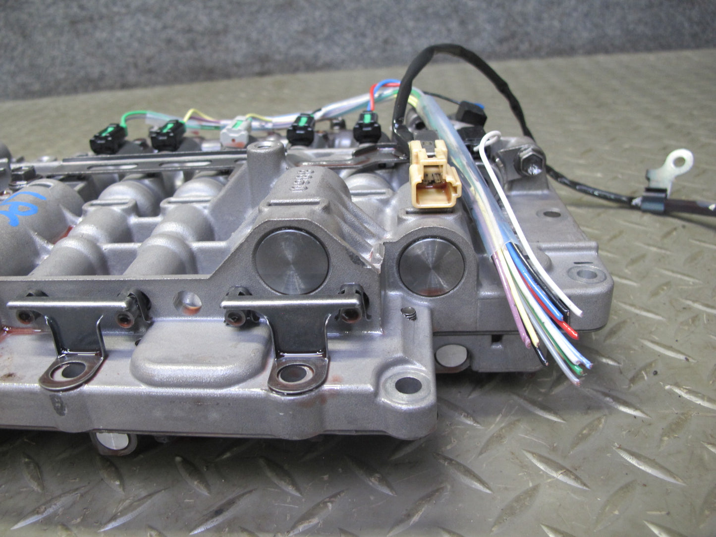 2008-2010 Porsche Cayenne 957 Turbo A48.52 Transmission Valve Body Mechatronic