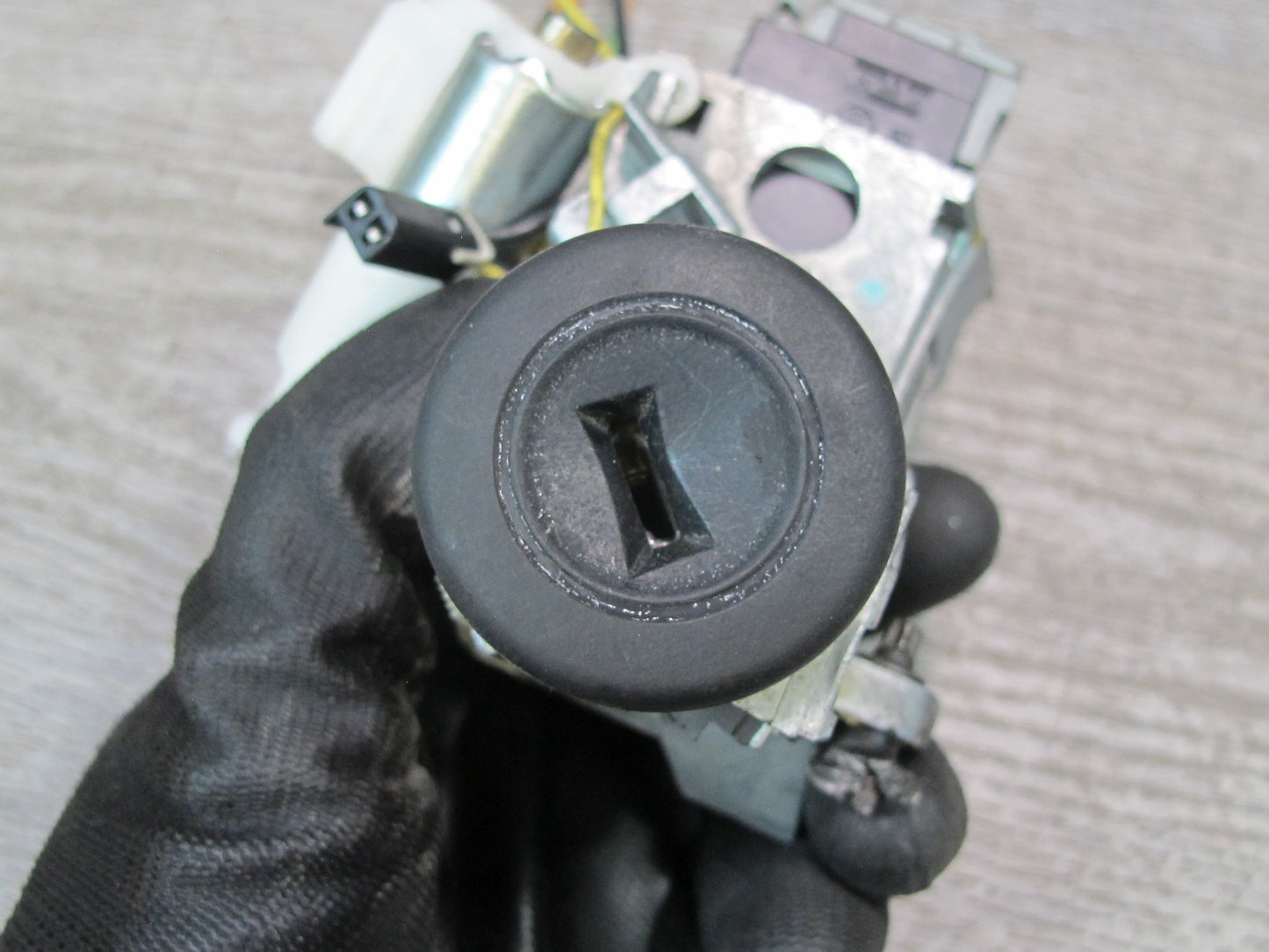2003-2007 Hummer H2 Steering Column Ignition Door Lock Cylinder KEY Set