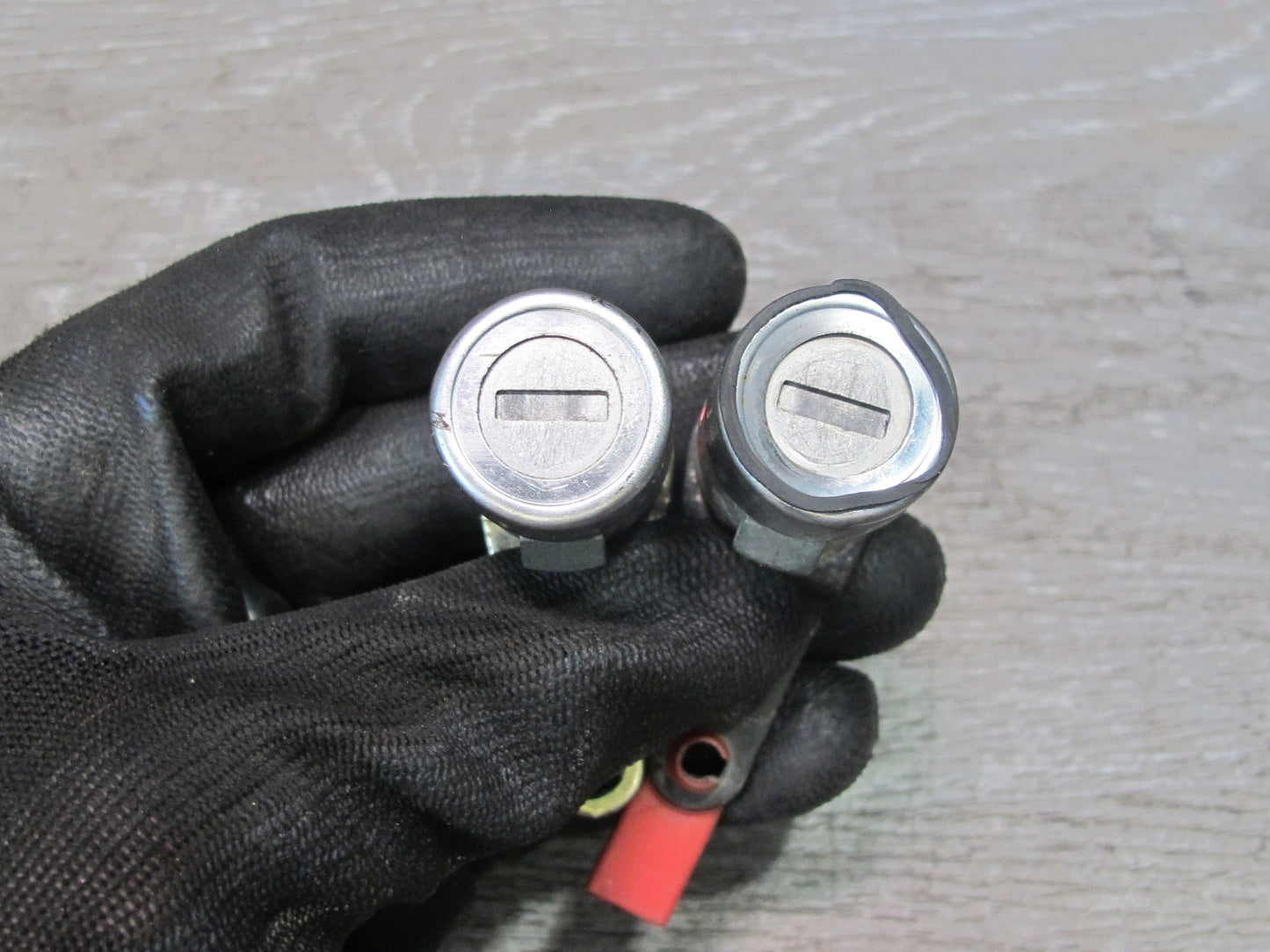 2003-2007 Hummer H2 Steering Column Ignition Door Lock Cylinder KEY Set