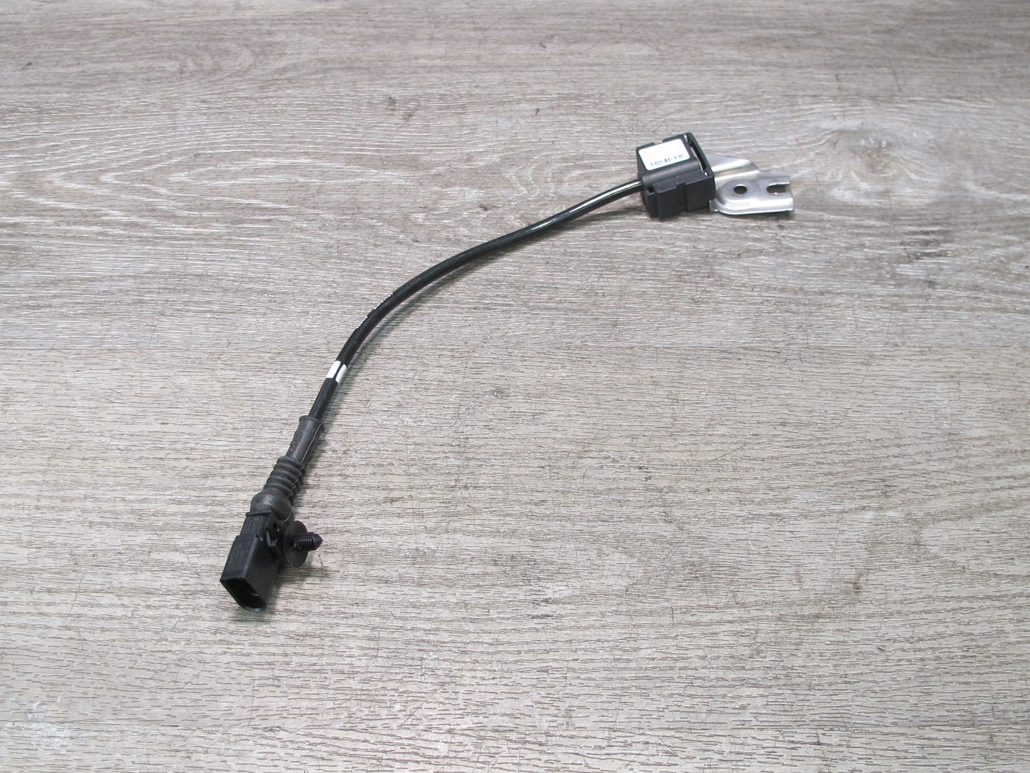 2008-2010 Porsche Cayenne 957 Rear Acceleration Sensor 7L0907673E