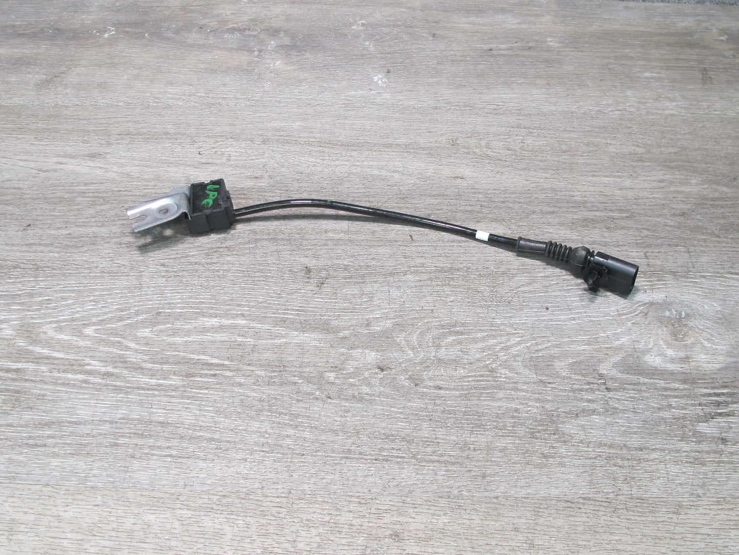 2008-2010 Porsche Cayenne 957 Rear Acceleration Sensor 7L0907673E