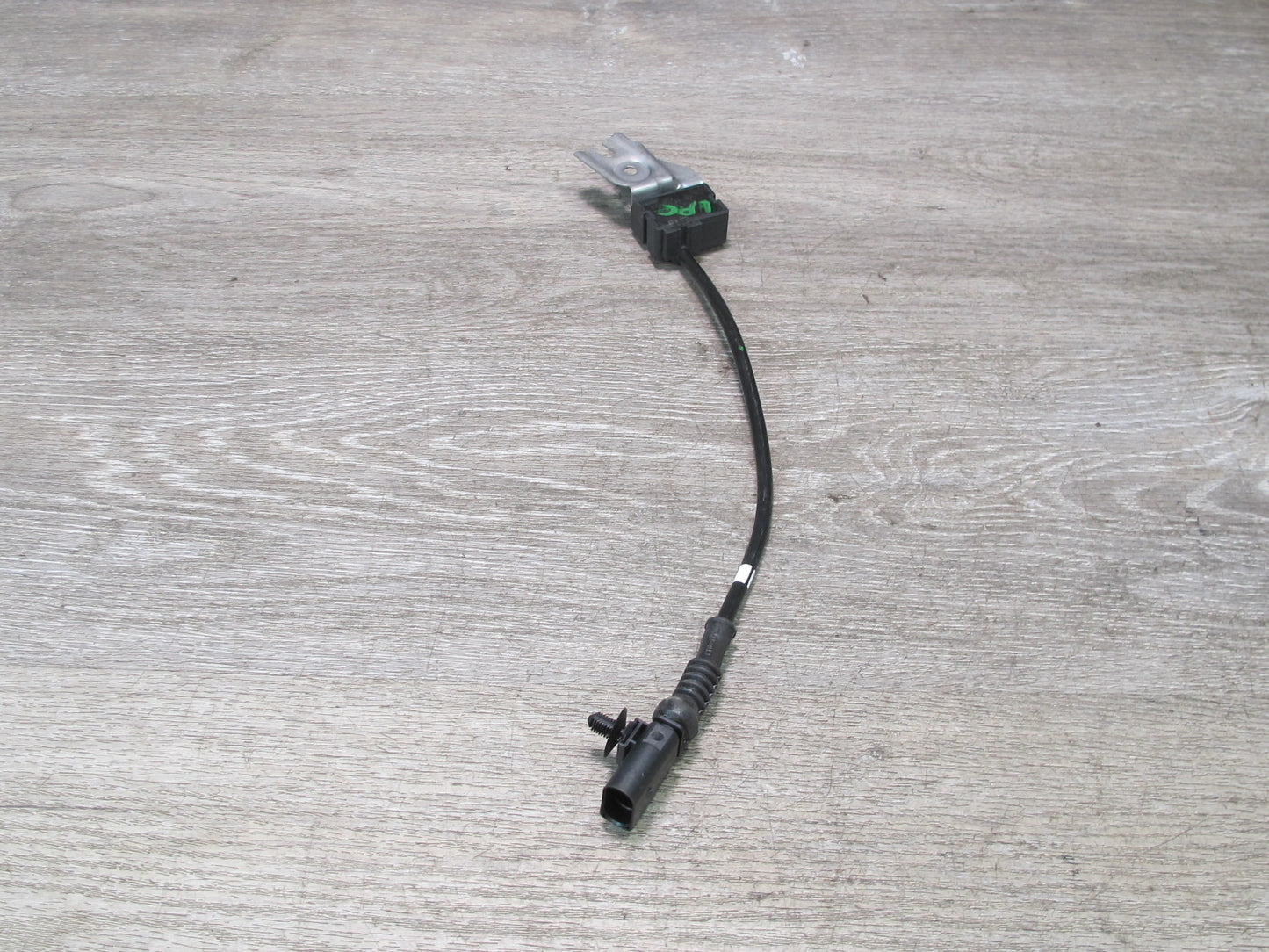2008-2010 Porsche Cayenne 957 Rear Acceleration Sensor 7L0907673E