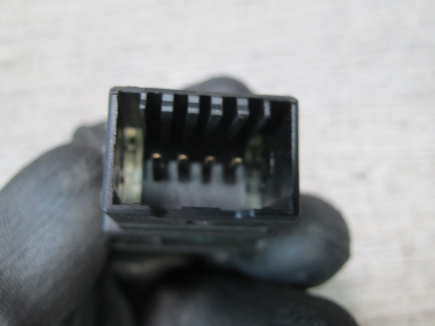 2003-2010 Porsche Cayenne 955 Front Right Heated Seat Switch 7L5963564