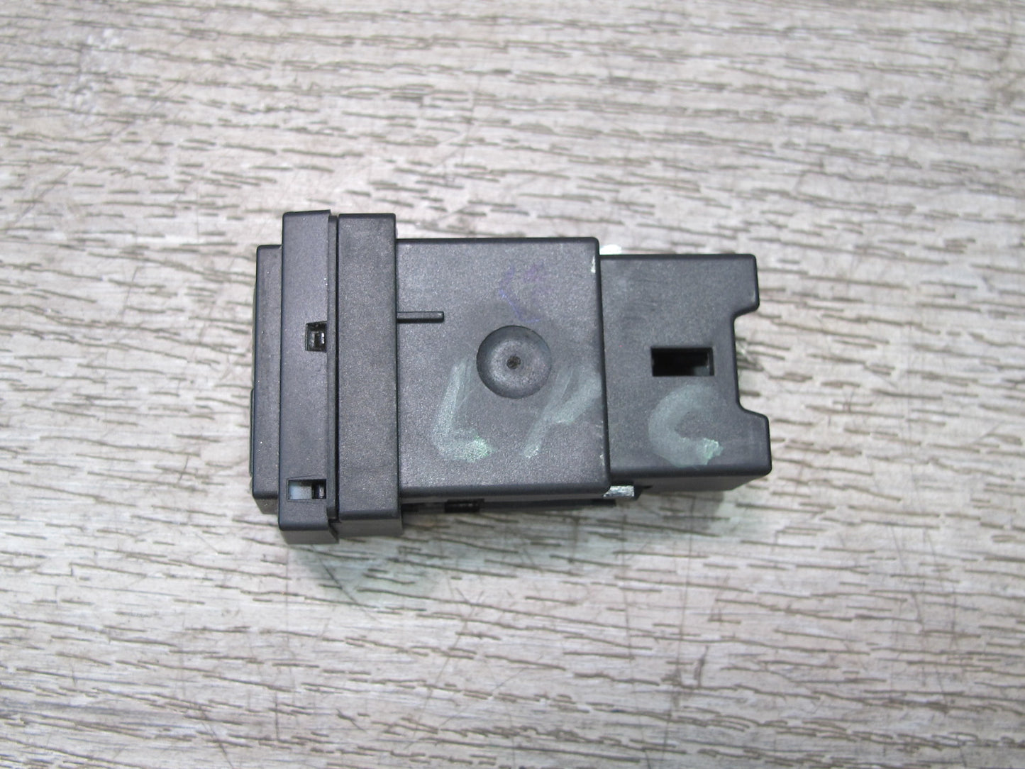 2003-2010 Porsche Cayenne 955 Front Right Heated Seat Switch 7L5963564