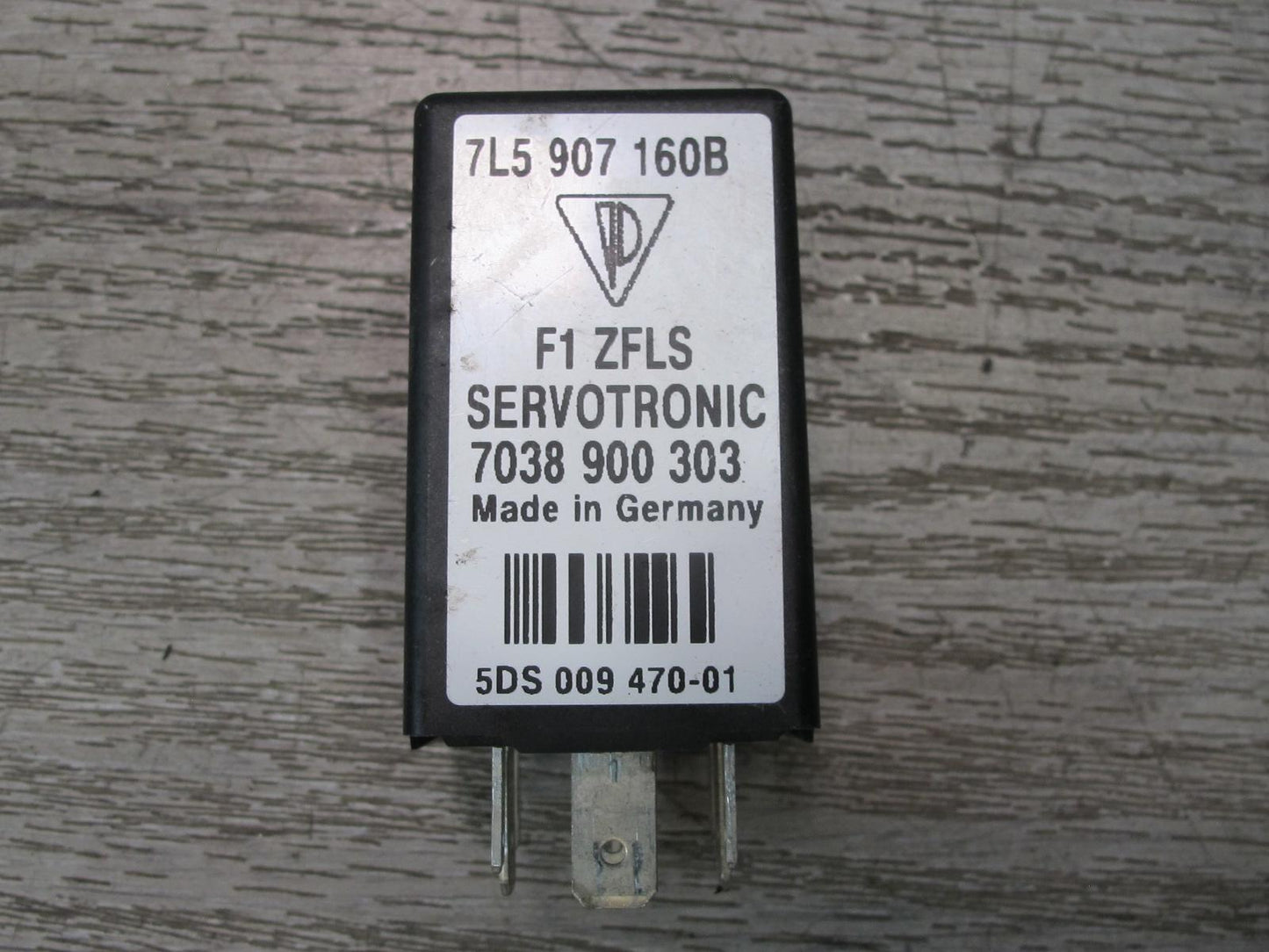 2008-2010 Porsche Cayenne 957 Servotronic Multi Purpose Relay Set of 7