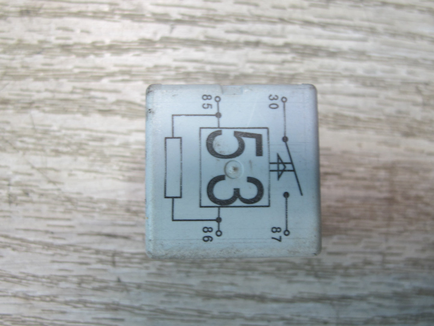 2008-2010 Porsche Cayenne 957 Servotronic Multi Purpose Relay Set of 7