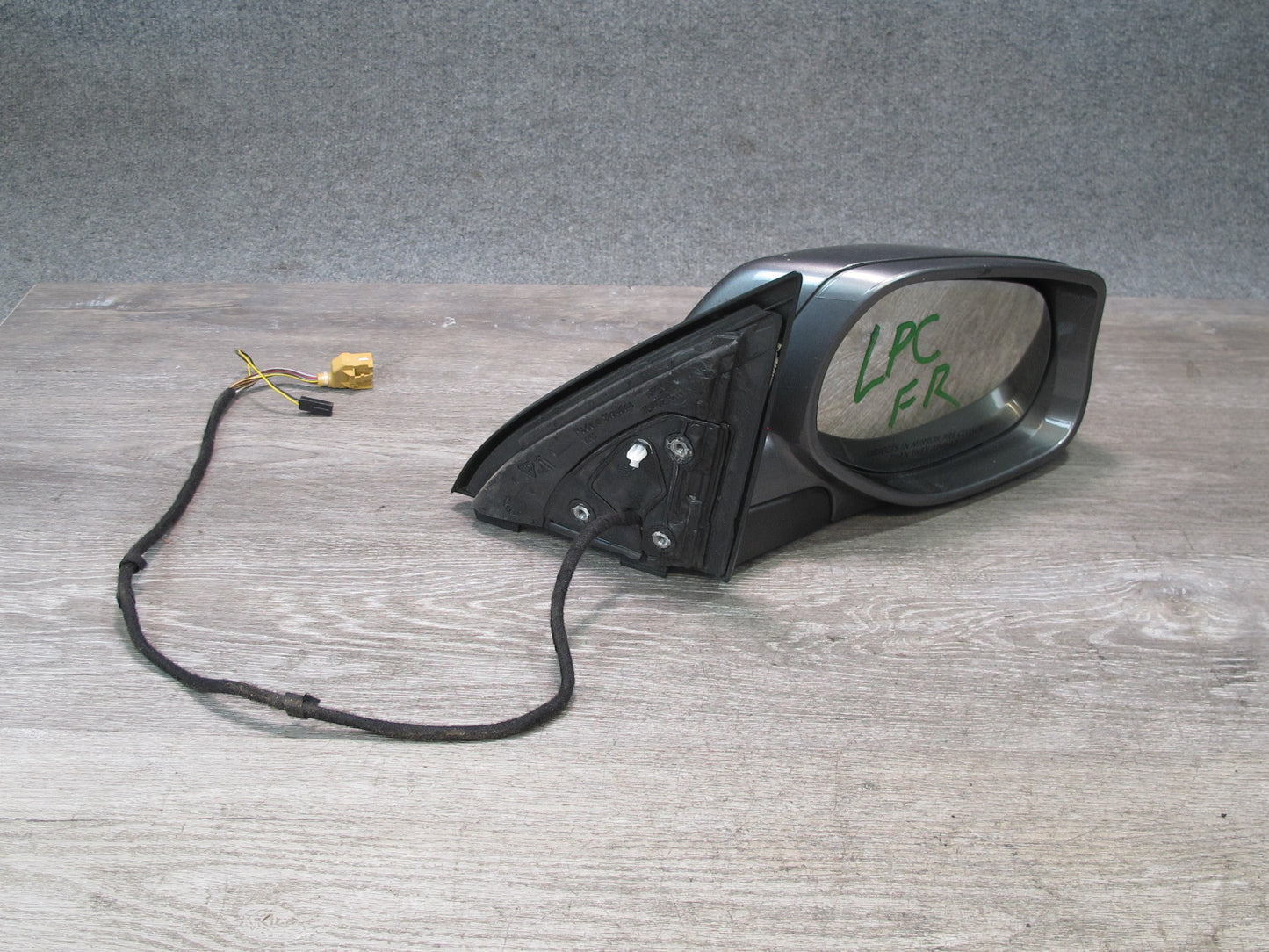 08-10 Porsche Cayenne 957 Right Exterior Side View Auto Dim Folding Mirror