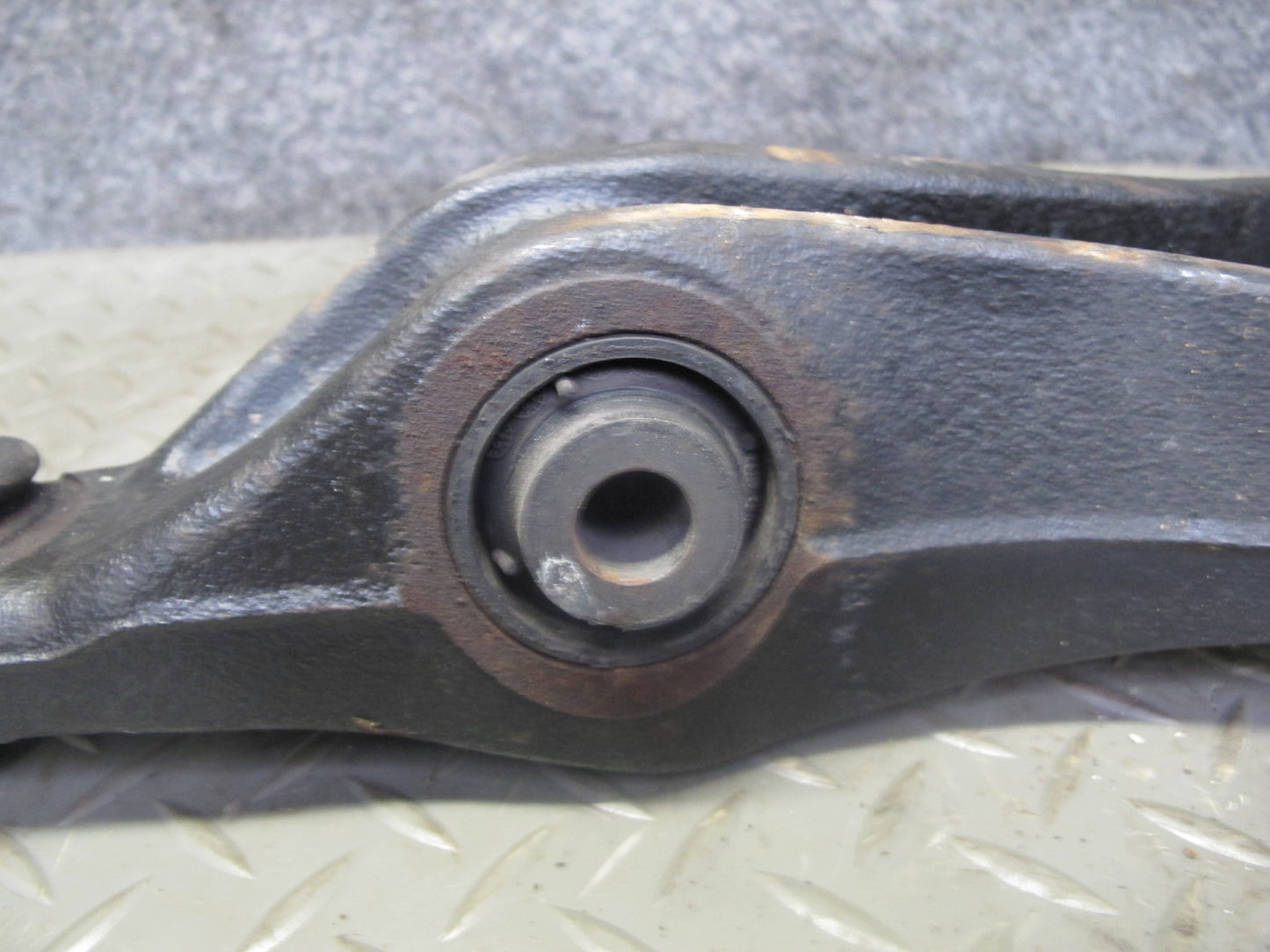 08-10 Porsche Cayenne 957 Front Right Suspension Lower Control Arm 7L0407154C