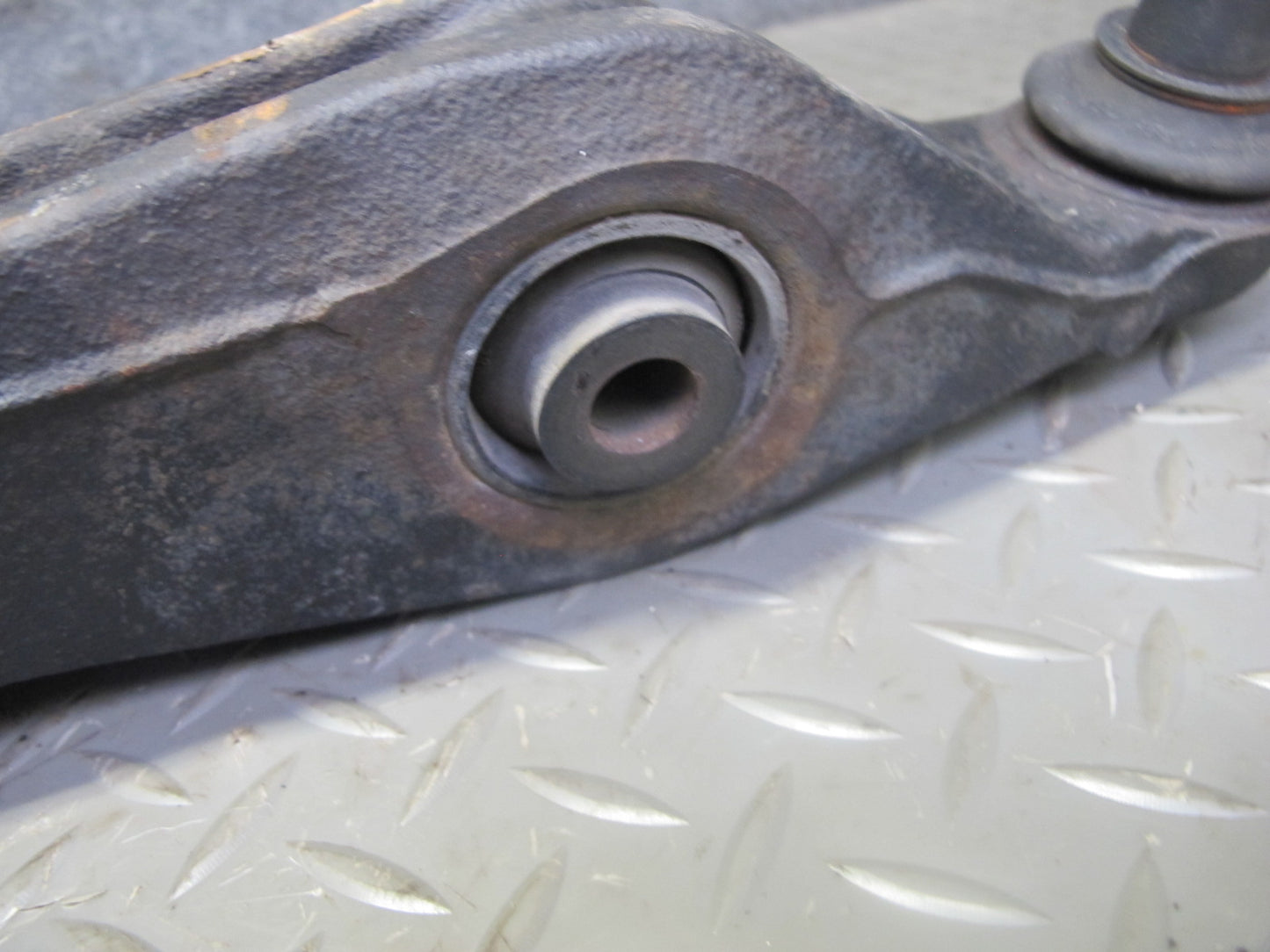 08-10 Porsche Cayenne 957 Front Right Suspension Lower Control Arm 7L0407154C