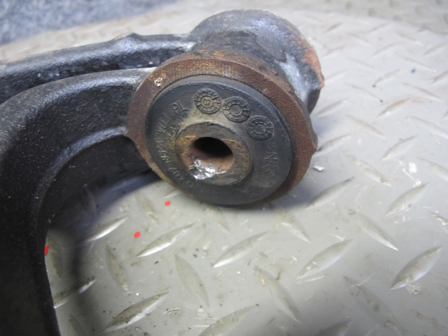 08-10 Porsche Cayenne 957 Front Right Suspension Lower Control Arm 7L0407154C