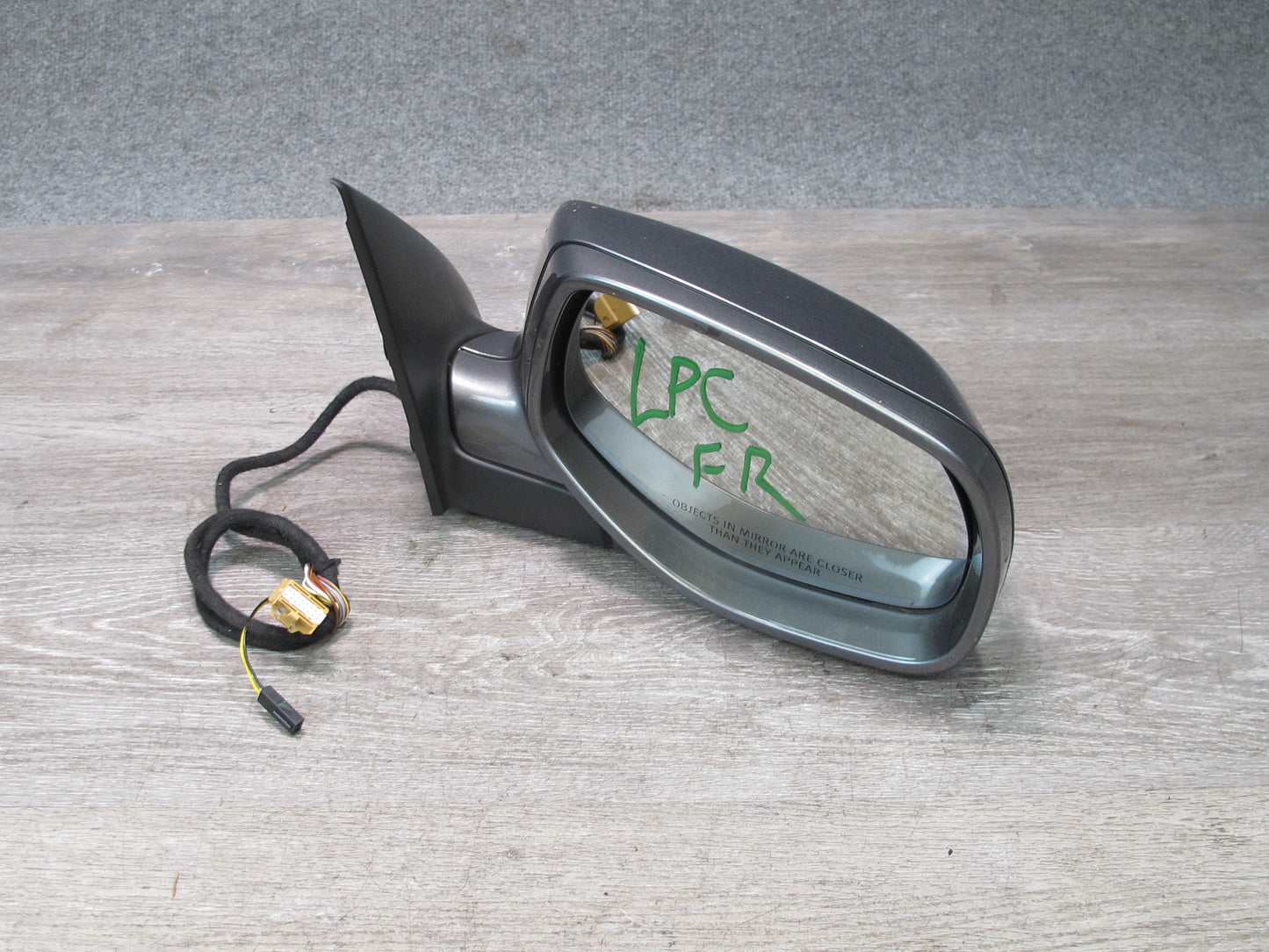 08-10 Porsche Cayenne 957 Right Exterior Side View Auto Dim Folding Mirror