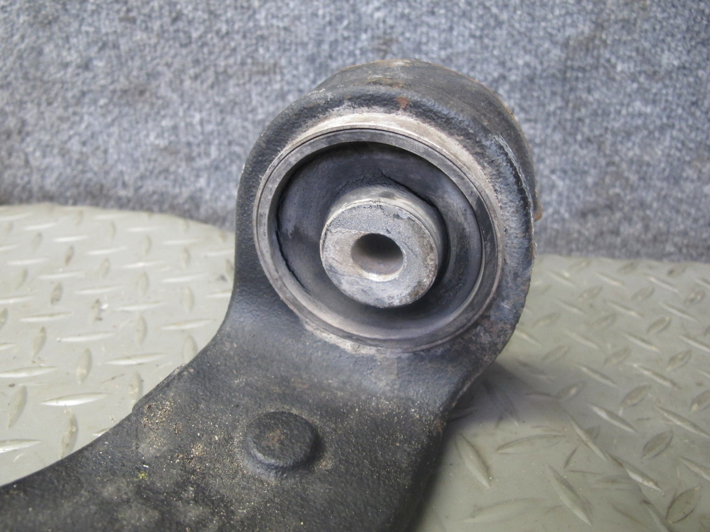 08-10 Porsche Cayenne 957 Front Right Suspension Lower Control Arm 7L0407154C