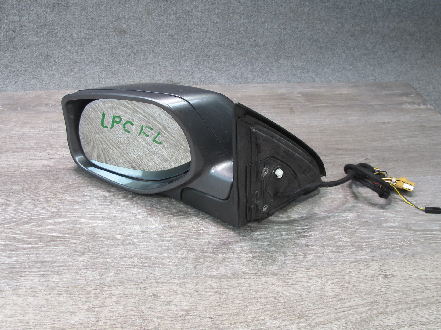 08-10 Porsche Cayenne 957 Left Exterior Side View Auto Dim Folding Mirror