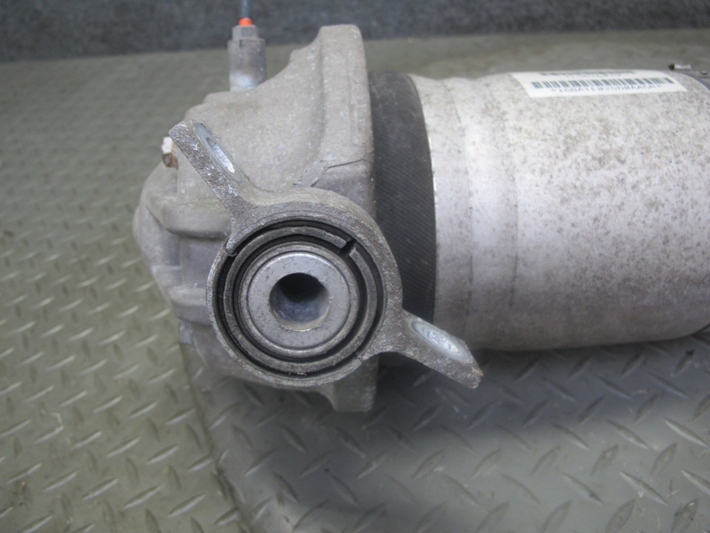 2008-2010 Porsche Cayenne 957 Rear Left Air Spring Strut Shock Absorber