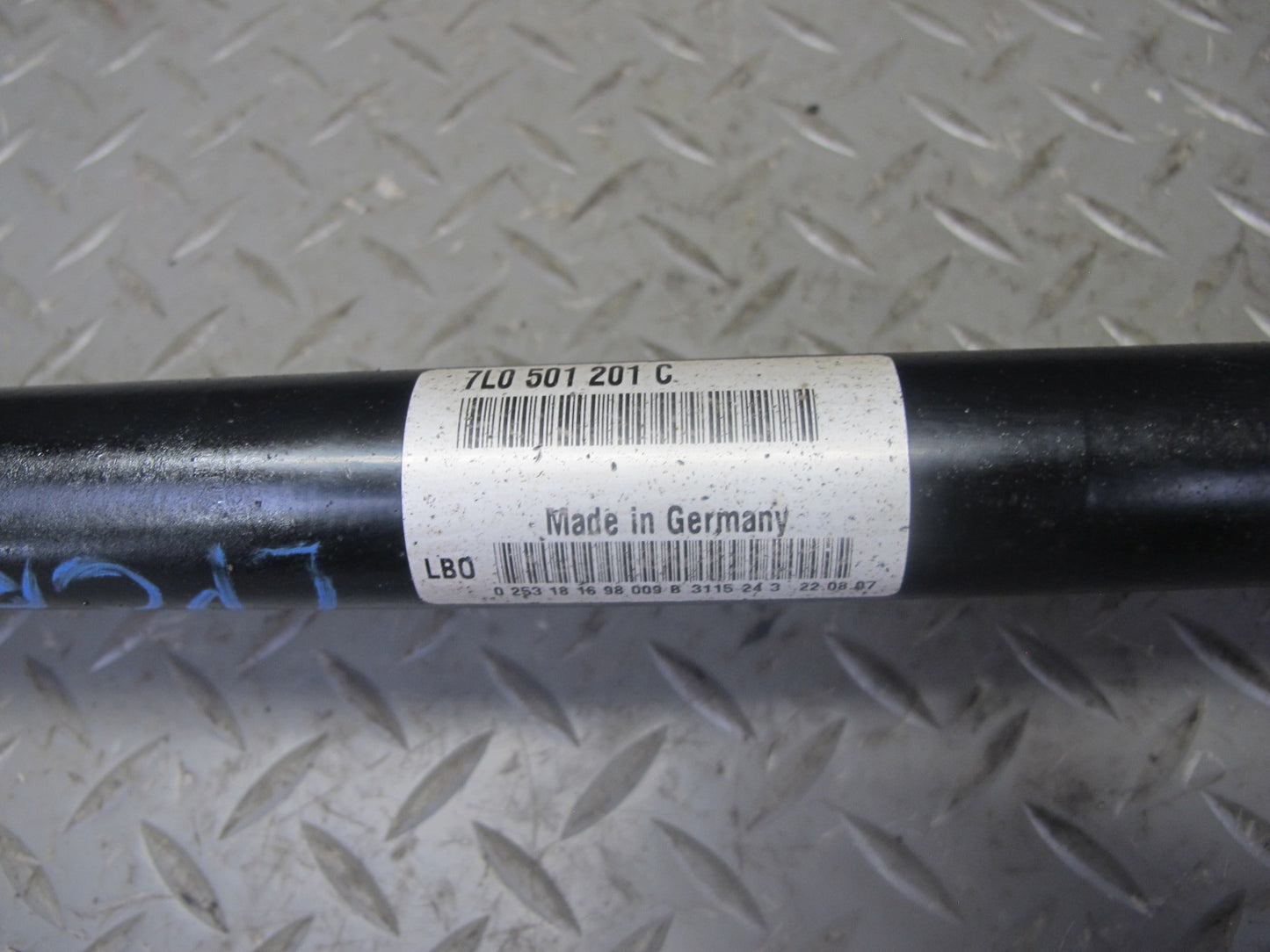 2003-2010 Porsche Cayenne 955 957 Rear Right Suspension Axle Shaft 7L0501201C