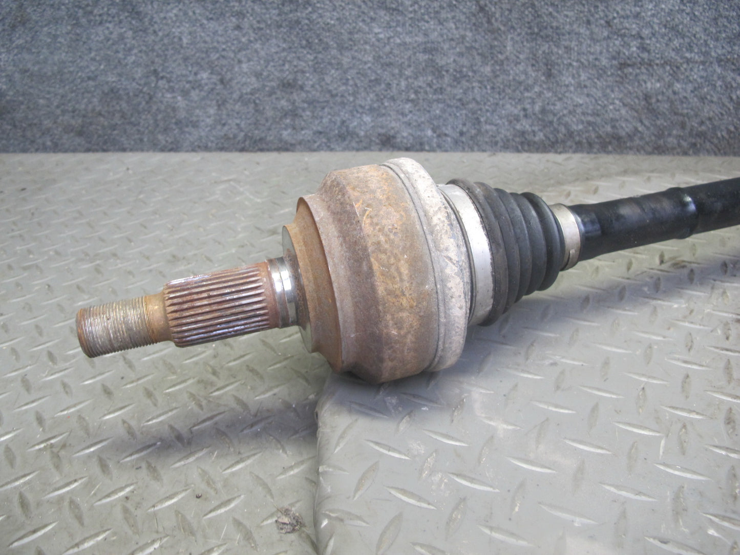 2003-2010 Porsche Cayenne 955 957 Rear Right Suspension Axle Shaft 7L0501201C